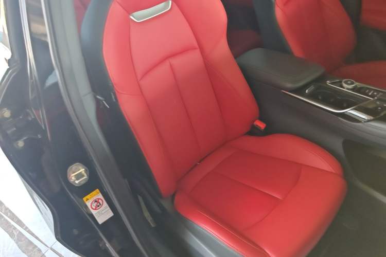 Used CHANGAN UNI-T 2020 1.5T Prestige Version Right Front Seat