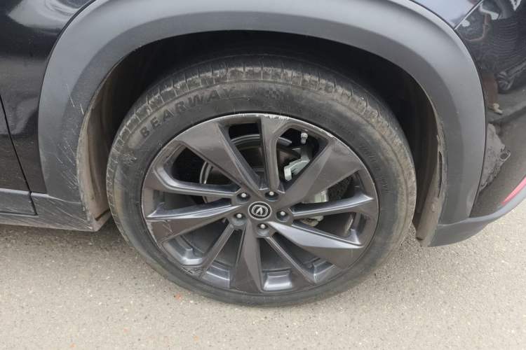 Used CHANGAN UNI-T 2020 1.5T Prestige Version Right Front Wheel Hub