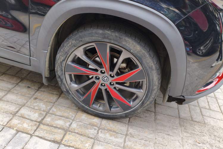 Used CHANGAN UNI-T 2020 1.5T Prestige Version Right Front Wheel Hub