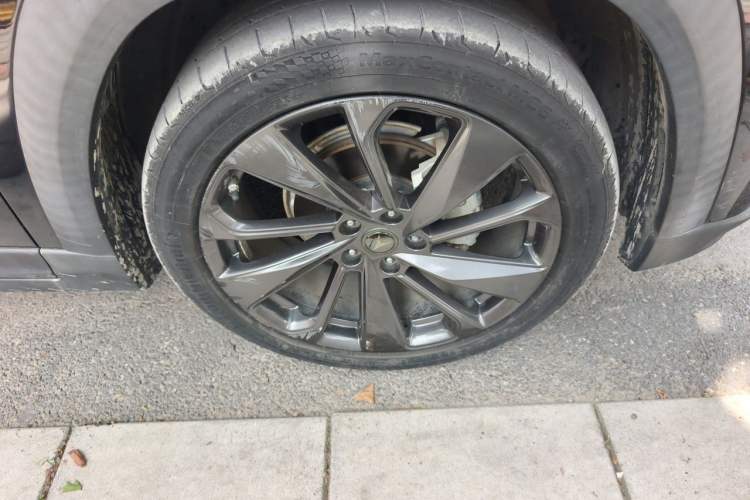 Used CHANGAN UNI-T 2020 1.5T Flagship Version Right Front Wheel Hub