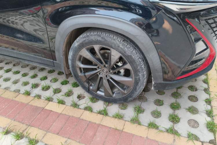 Used CHANGAN UNI-T 2020 1.5T Prestige Version Right Front Wheel Hub