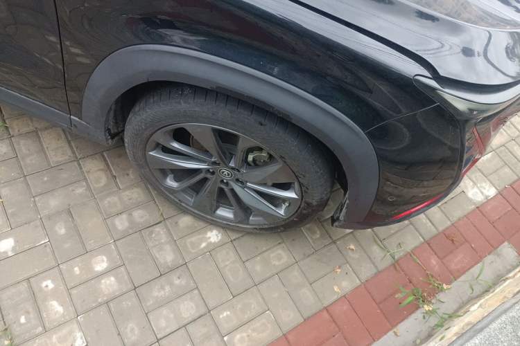 Used CHANGAN UNI-T 2020 1.5T Flagship Version Right Front Wheel Hub