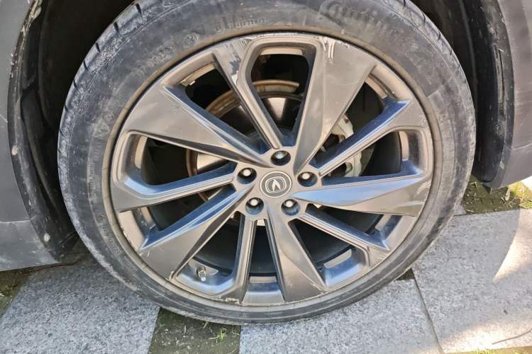 Used CHANGAN UNI-T 2020 1.5T Prestige Version Right Front Wheel Hub