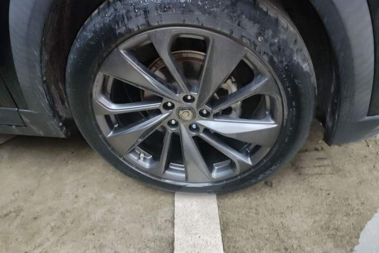 Used CHANGAN UNI-T 2020 1.5T Flagship Version Right Front Wheel Hub