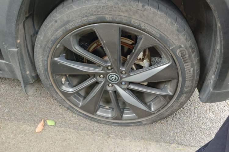 Used CHANGAN UNI-T 2020 1.5T Prestige Version Right Front Wheel Hub