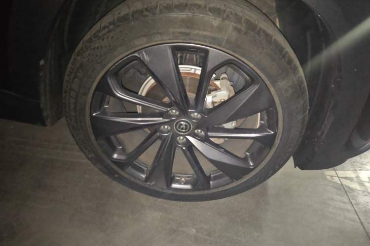 Used CHANGAN UNI-T 2020 1.5T Flagship Version Right Front Wheel Hub