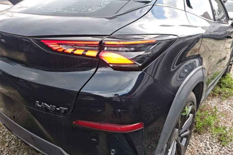 Used CHANGAN UNI-T 2020 1.5T Prestige Version Right Rear Taillight