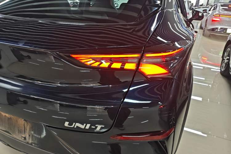 Used CHANGAN UNI-T 2020 1.5T Prestige Version Right Rear Taillight