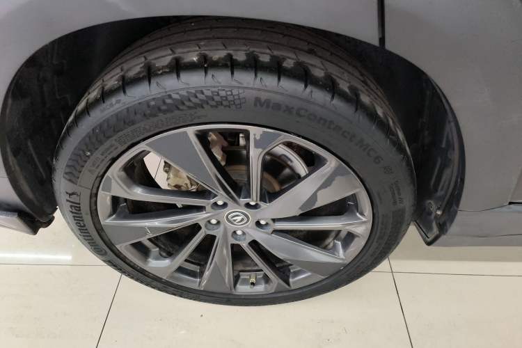 Used CHANGAN UNI-T 2020 1.5T Prestige Version Right Rear Wheel Hub