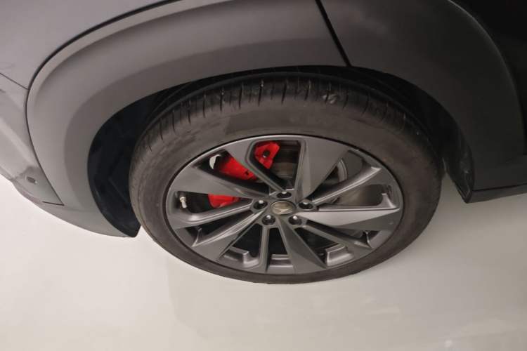 Used CHANGAN UNI-T 2020 1.5T Flagship Version Right Rear Wheel Hub