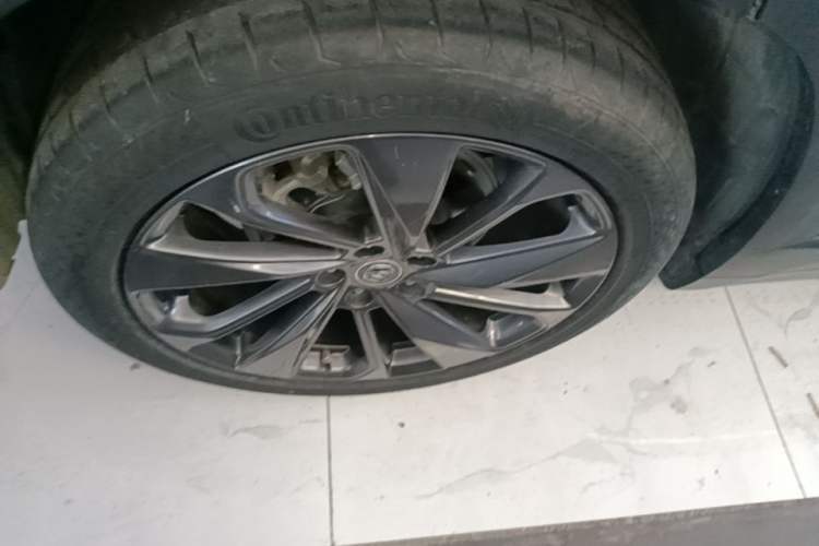 Used CHANGAN UNI-T 2020 1.5T Prestige Version Right Rear Wheel Hub