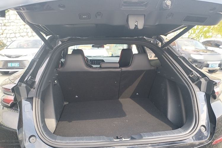 Used CHANGAN UNI-T 2020 1.5T Flagship Version Trunk