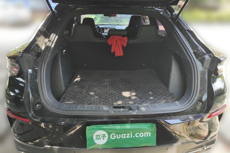 Used CHANGAN UNI-T 2020 1.5T Prestige Version Trunk