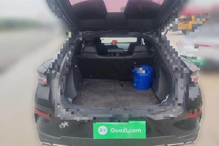 Used CHANGAN UNI-T 2020 1.5T Prestige Version Trunk