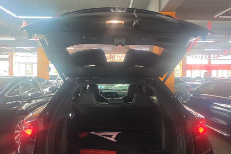 Used CHANGAN UNI-T 2020 1.5T Flagship Version Trunk
