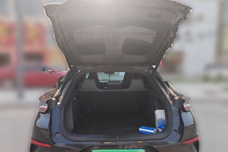 Used CHANGAN UNI-T 2020 1.5T Flagship Version Trunk