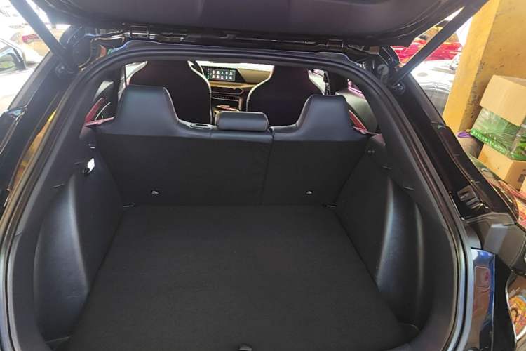 Used CHANGAN UNI-T 2020 1.5T Flagship Version Trunk