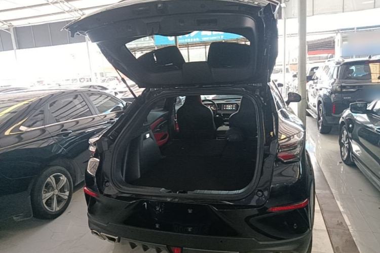 Used CHANGAN UNI-T 2020 1.5T Prestige Version Trunk