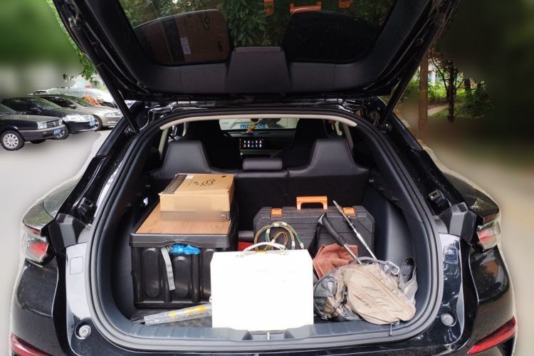 Used CHANGAN UNI-T 2020 1.5T Flagship Version Trunk