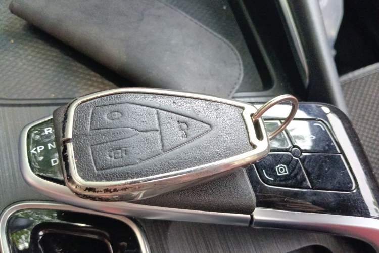 Used CHANGAN UNI-T 2020 1.5T Prestige Version Vehicle Key