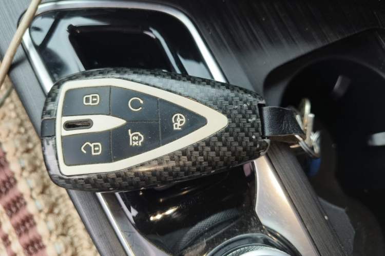 Used CHANGAN UNI-T 2020 1.5T Prestige Version Vehicle Key