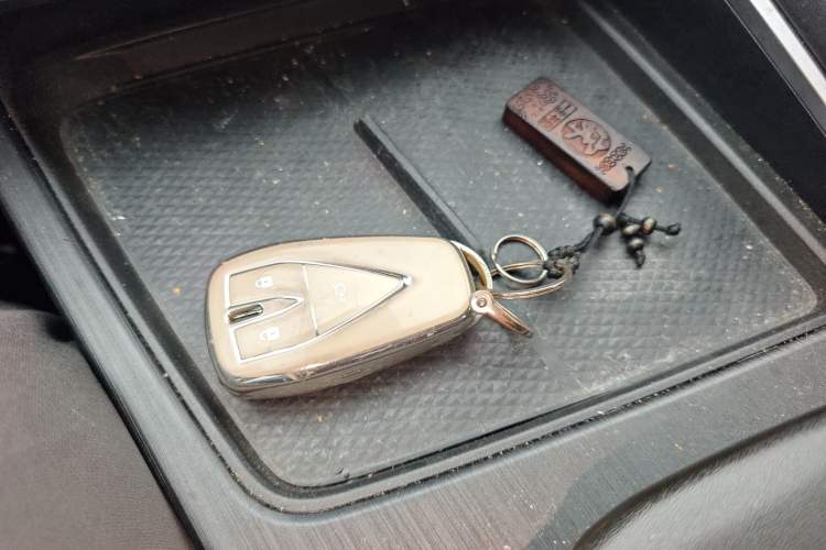 Used CHANGAN UNI-T 2020 1.5T Prestige Version Vehicle Key