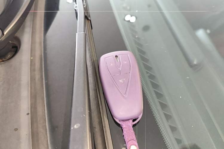 Used CHANGAN UNI-T 2020 1.5T Prestige Version Vehicle Key