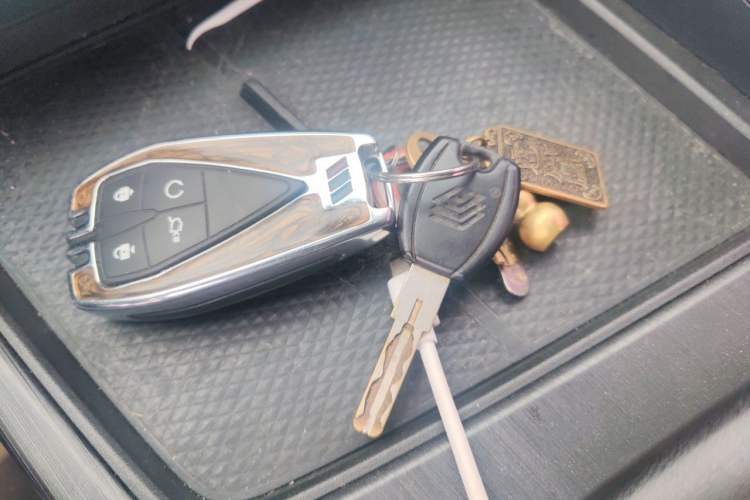 Used CHANGAN UNI-T 2020 1.5T Prestige Version Vehicle Key