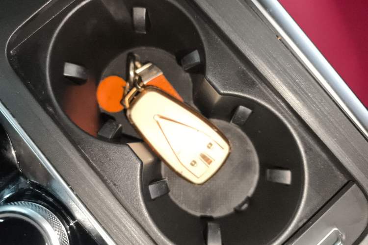 Used CHANGAN UNI-T 2020 1.5T Prestige Version Vehicle Key