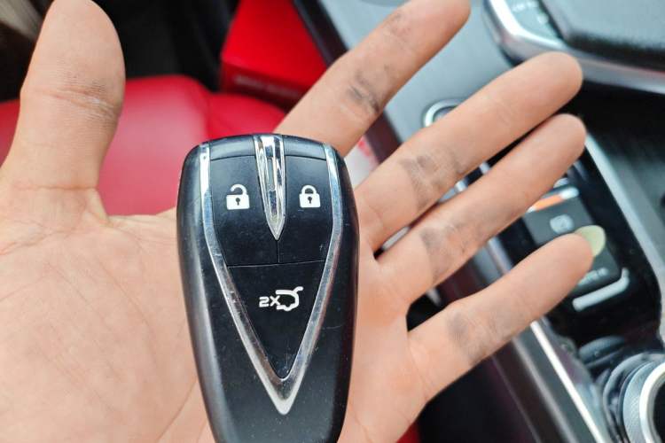 Used CHANGAN UNI-T 2020 1.5T Prestige Version Vehicle Key