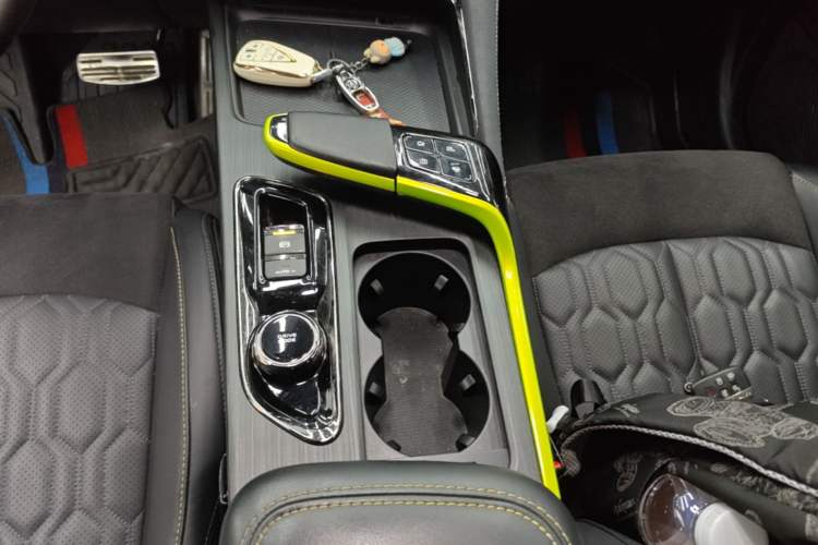 Used CHANGAN UNI-T 2020 1.5T Flagship Version Gear Lever