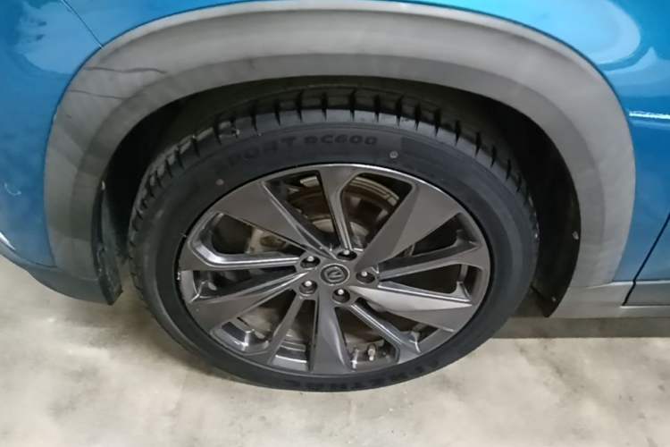 Used CHANGAN UNI-T 2020 1.5T Flagship Version Left Front Wheel Hub