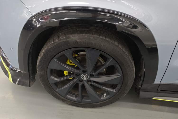 Used CHANGAN UNI-T 2020 1.5T Flagship Version Left Front Wheel Hub