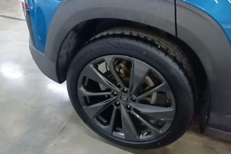 Used CHANGAN UNI-T 2020 1.5T Flagship Version Right Rear Wheel Hub