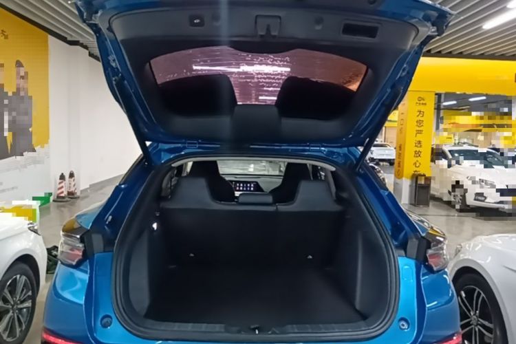 Used CHANGAN UNI-T 2020 1.5T Flagship Version Trunk