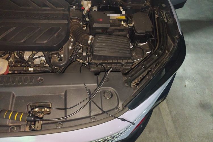 Used CHANGAN UNI-T 2020 1.5T Prestige Version Engine Bay Left