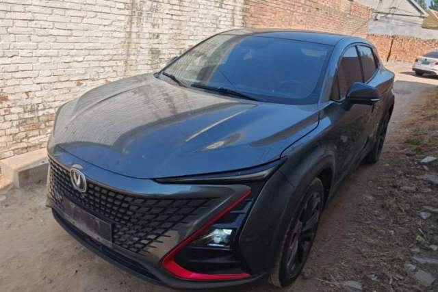 Ojetý CHANGAN UNI-T 2020 1.5T Prestige Version
