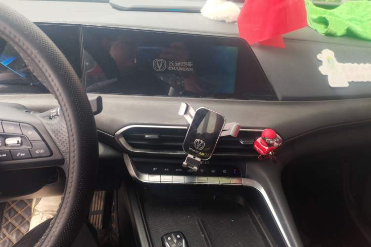 Used CHANGAN UNI-T 2020 1.5T Flagship Version Audio And AC Panel