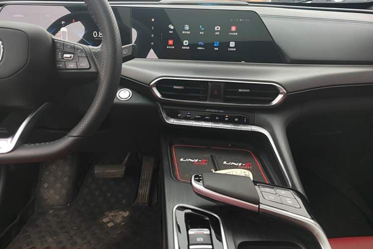 Used CHANGAN UNI-T 2020 1.5T Flagship Version Audio And AC Panel