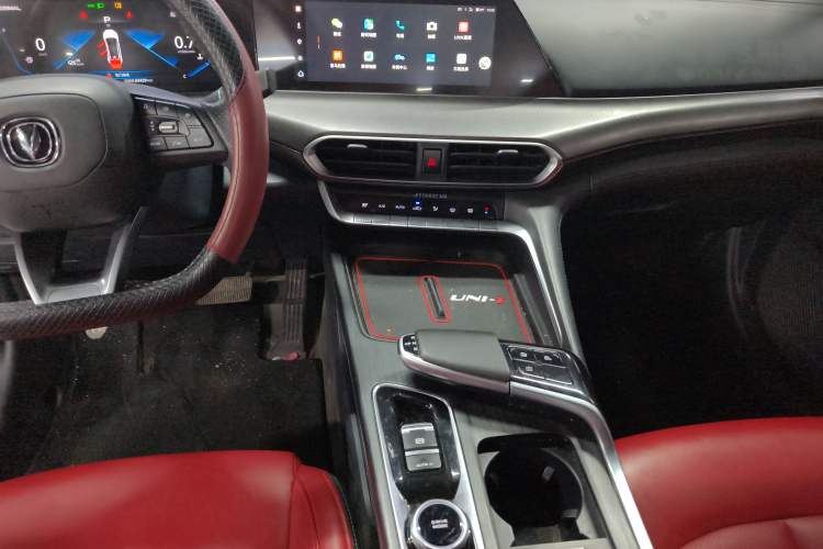 Used CHANGAN UNI-T 2020 1.5T Prestige Version Audio And AC Panel