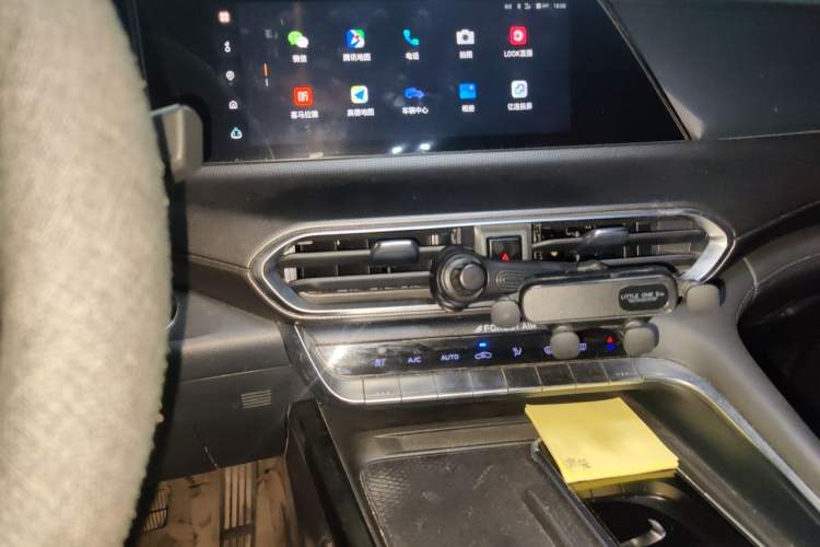Used CHANGAN UNI-T 2020 1.5T Flagship Version Audio And AC Panel