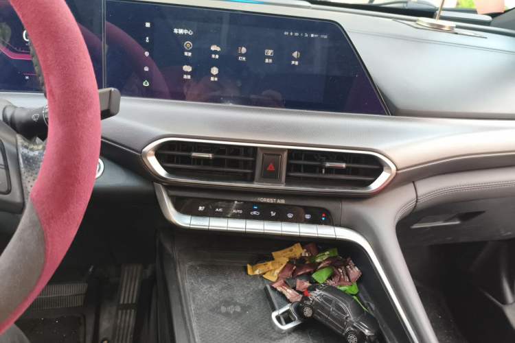 Used CHANGAN UNI-T 2020 1.5T Flagship Version Audio And AC Panel