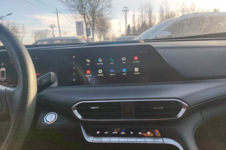 Used CHANGAN UNI-T 2020 1.5T Flagship Version Audio And AC Panel