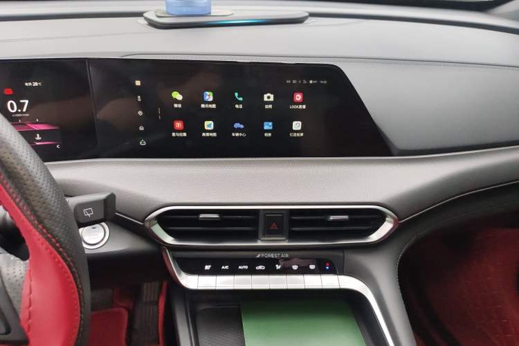 Used CHANGAN UNI-T 2020 1.5T Flagship Version Audio And AC Panel