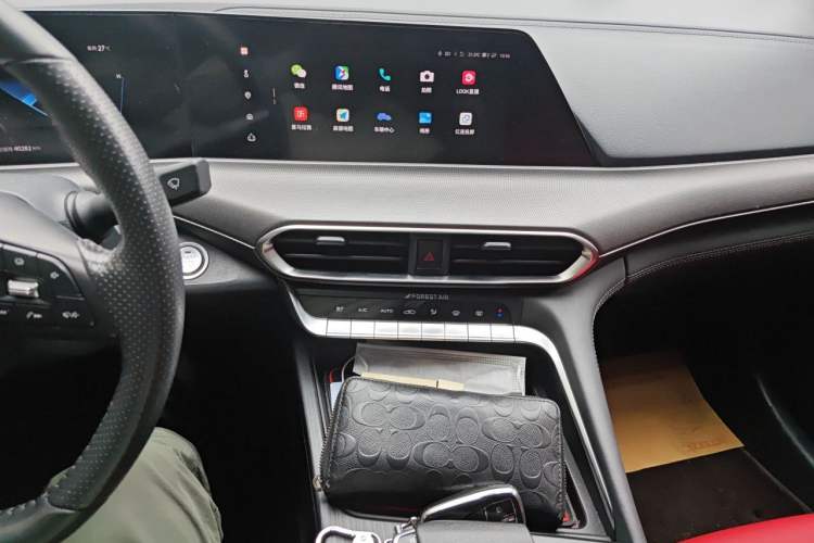 Used CHANGAN UNI-T 2020 1.5T Prestige Version Audio And AC Panel