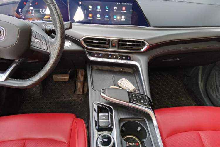 Used CHANGAN UNI-T 2020 1.5T Flagship Version Audio And AC Panel