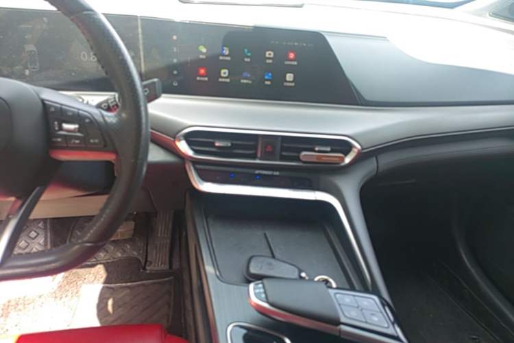 Used CHANGAN UNI-T 2020 1.5T Flagship Version Audio And AC Panel