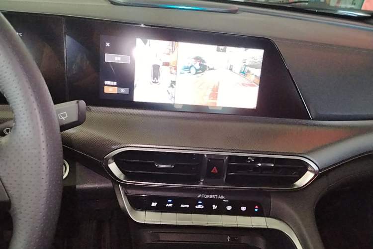 Used CHANGAN UNI-T 2020 1.5T Flagship Version Audio And AC Panel