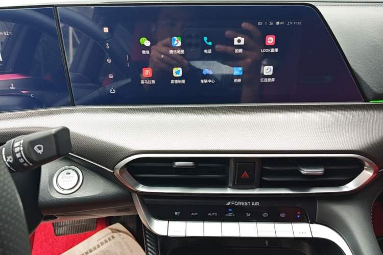 Used CHANGAN UNI-T 2020 1.5T Prestige Version Audio And AC Panel