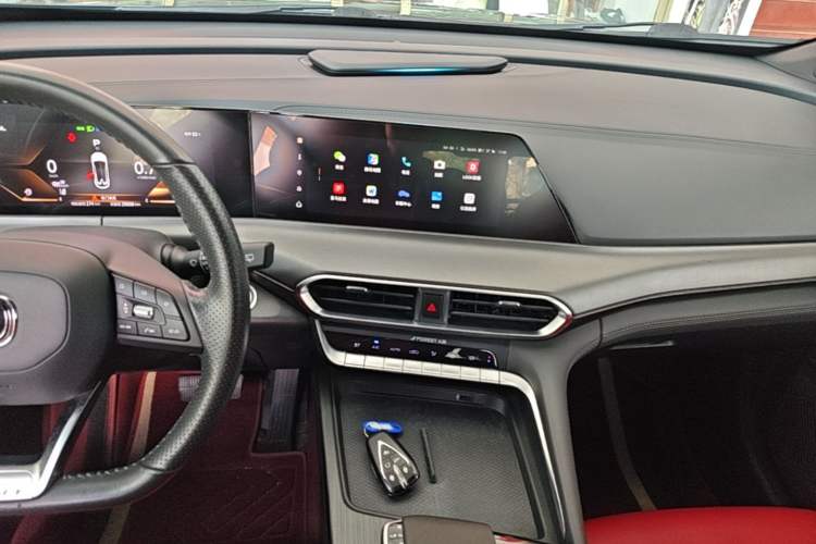 Used CHANGAN UNI-T 2020 1.5T Flagship Version Audio And AC Panel